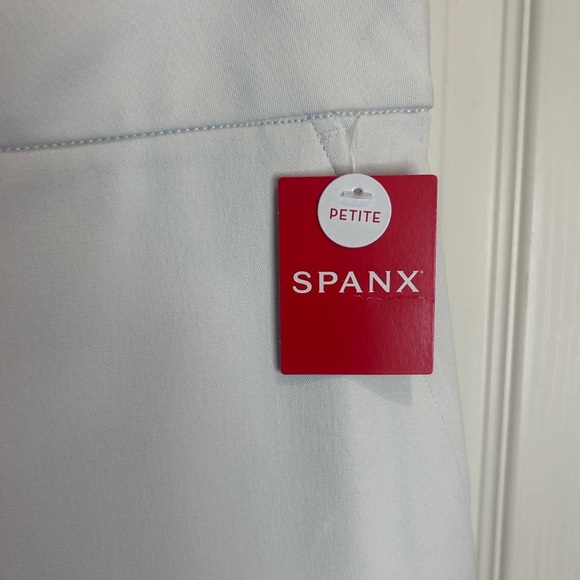 🤍”SPANX” NWT Women's 1X Petite Crisp White Flat Front Capris w/ Back Pockets - Picture 3 of 14